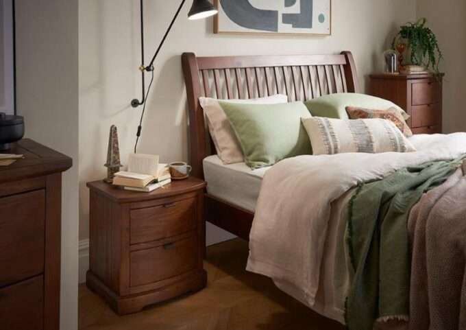 boho 4'6" low foot end sleigh bed